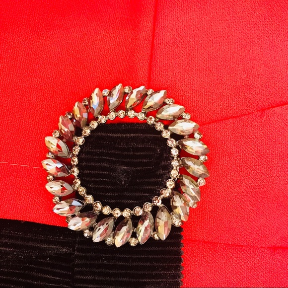 Vintage Red and Black Ladies Wrap Dress w/ Jewel - Picture 4 of 8